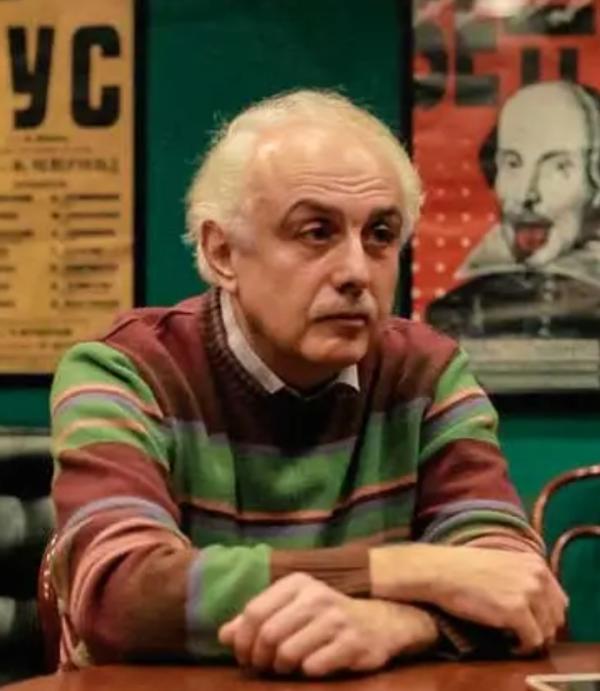Rauf Fərhadov (Vaqif Mustafazadə kitabının yazarı) 1000Kitap