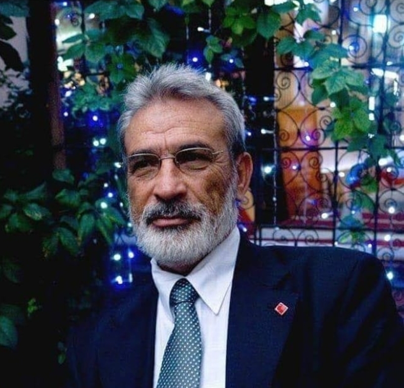 İsmet Özel