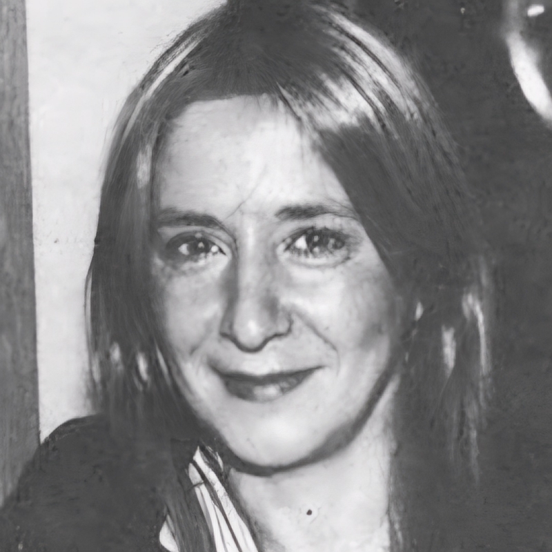 Tezer Özlü