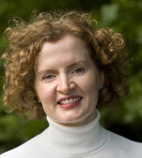 julie berry net worth - Ilustrasi 3